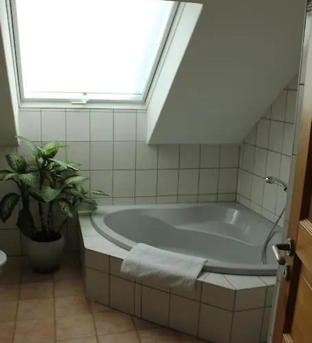 Koschinski 2sz 2bz דירה